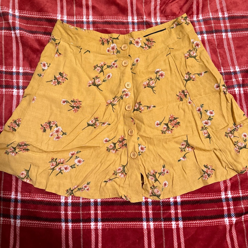 Forever 21 yellow floral skater skirt size small